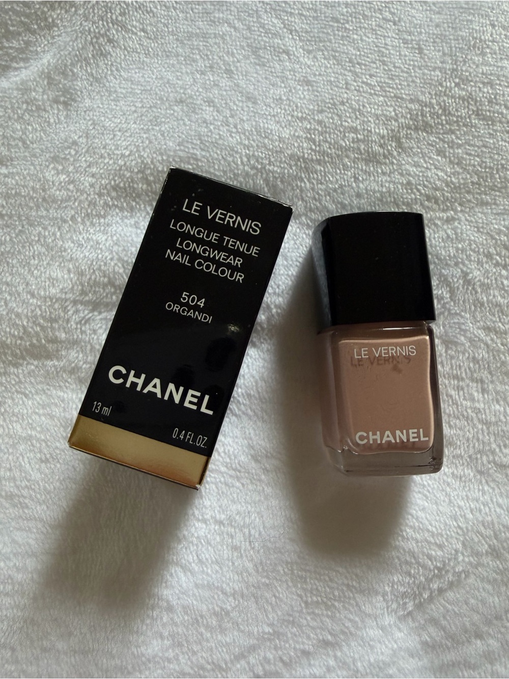 Discontinued Chanel longwear nail color in Organdi